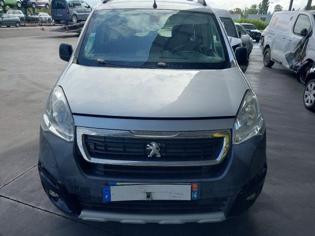 Peugeot PARTNER TEPEE 1.2 PURETECH 110