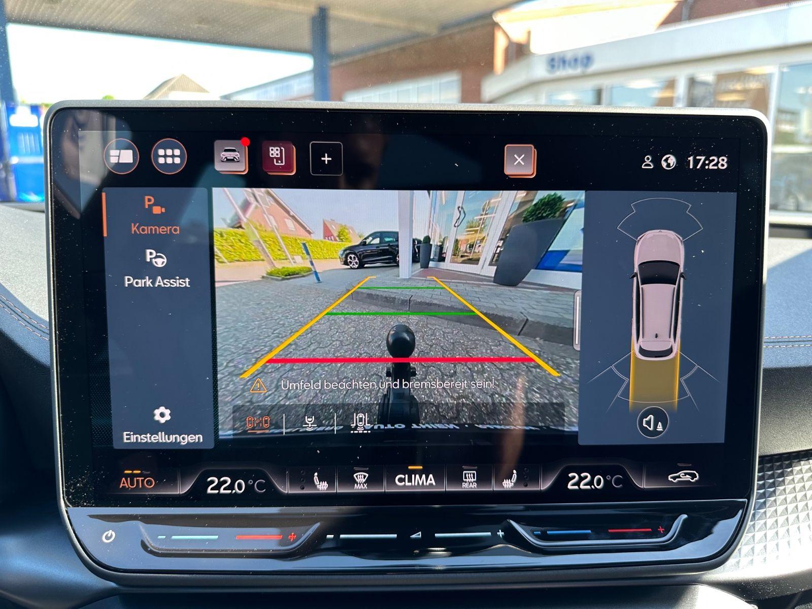 Fahrzeugabbildung CUPRA Leon ST 2.0 TSI 4Drive VZ Pano/AHK/Navi/ACC
