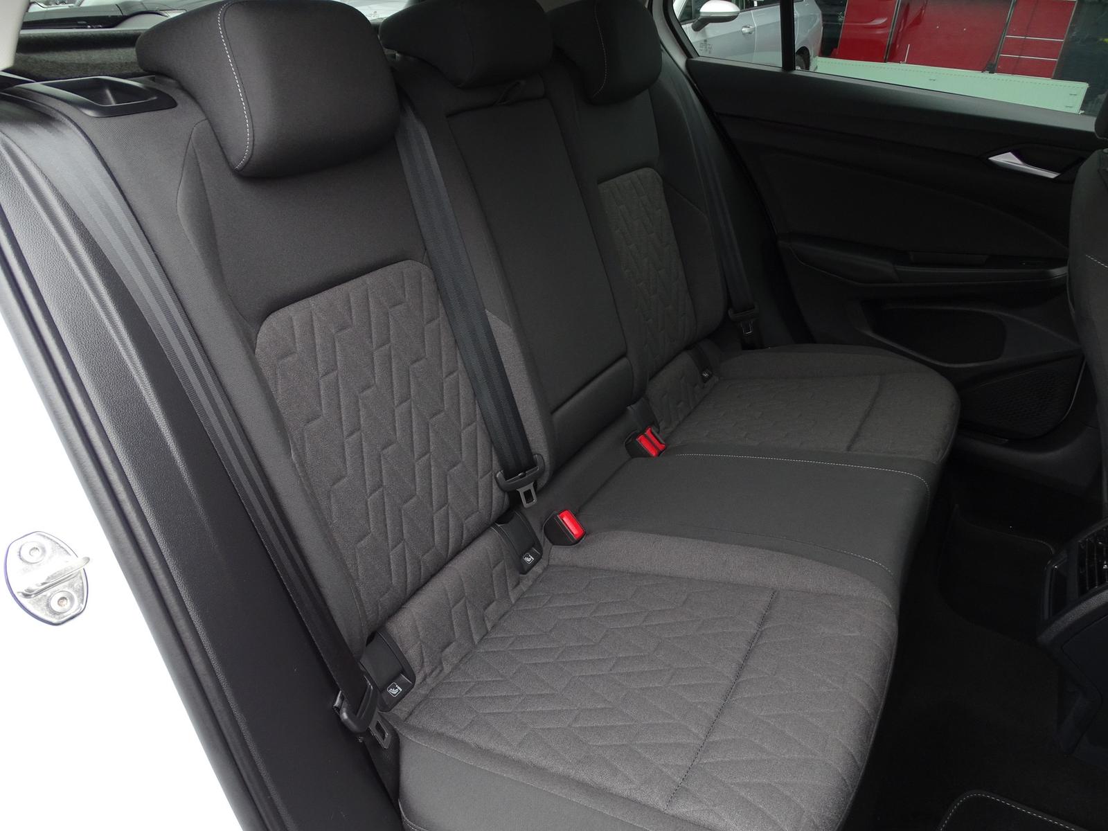 Volkswagen Golf VIII 16V TSI Life LED ACC Android Apple USB, миниатюра 29