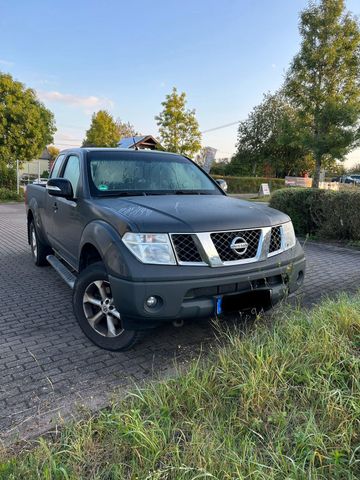 Nissan Navara D40