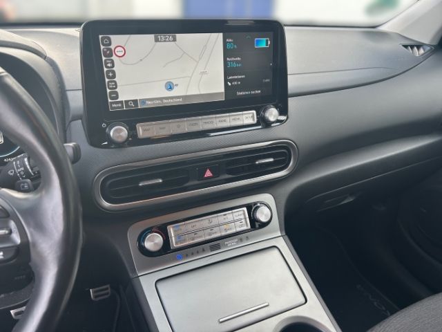 Fahrzeugabbildung Hyundai KONA Prime Elektro 2WD HUD Navi Soundsystem LED