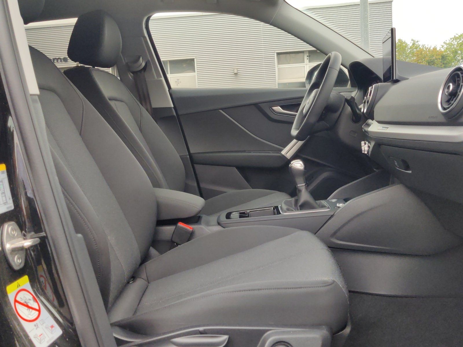 Fahrzeugabbildung Audi Q2 advanced 30 TFSI AHK,LED,LM, Standheizung