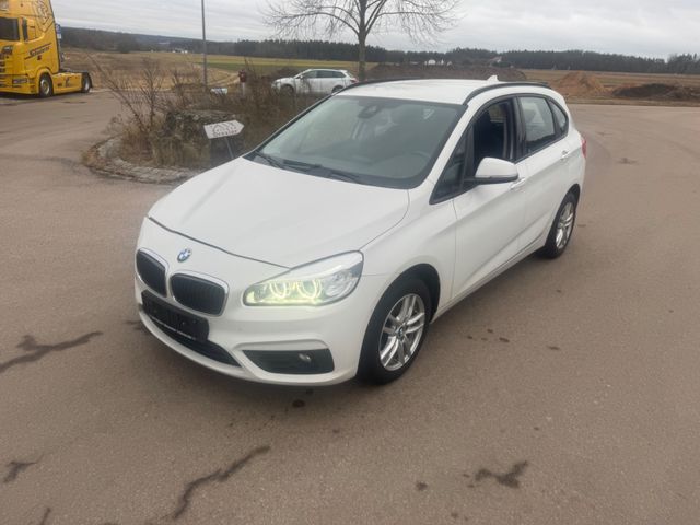 BMW 218i Active Tourer *Navi*SHZ*Xenon*Alu*PDC*