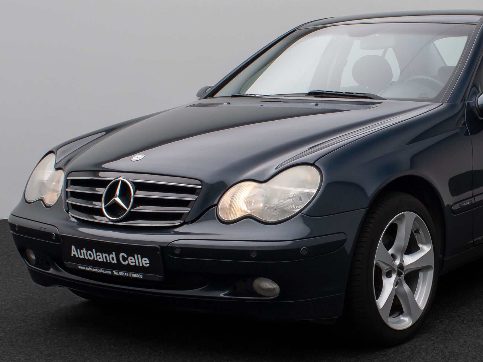 Fahrzeugabbildung Mercedes-Benz C 180 Limousine Kompressor Tempomat PDC