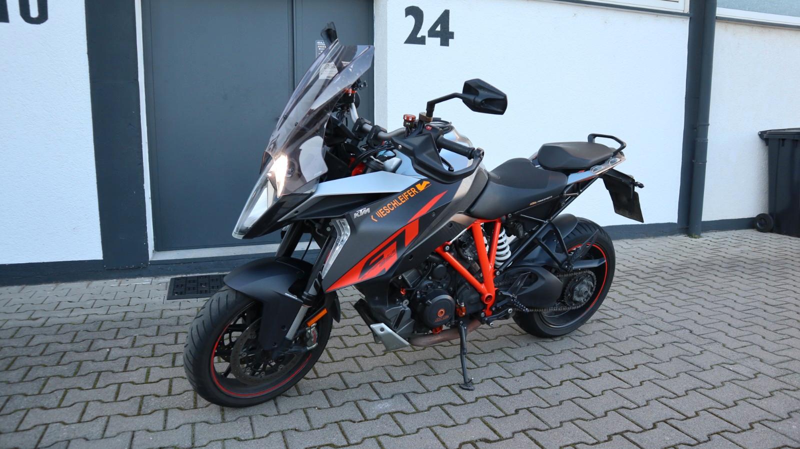KTM 1290 SUPERDUKE GT