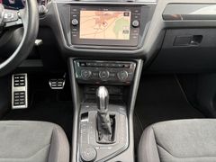 Fahrzeugabbildung Volkswagen Tiguan Highline 2.0 TDI 4MOTION PANO*360°*NAVI!!