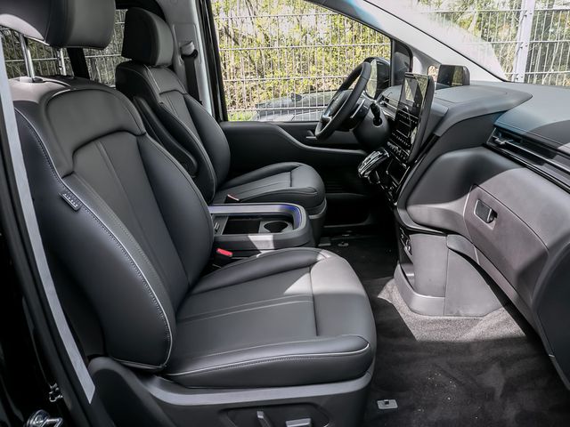 Hyundai Staria Signature Hybrid 2WD 7-Sitzer Park-Paket