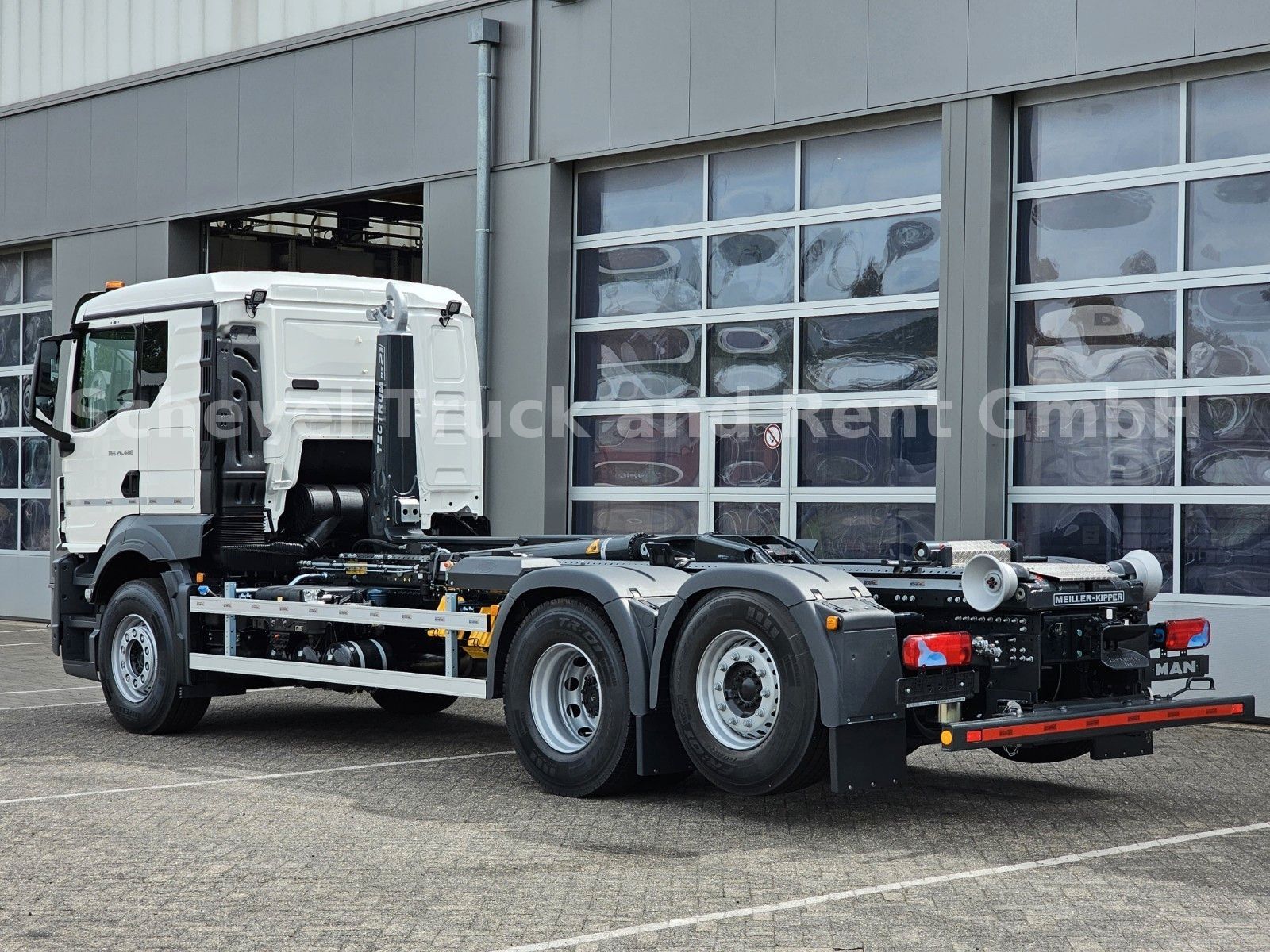 Fahrzeugabbildung MAN TGS 26.480 6x2-4 BL MEILLER RS 21.65 Funkferbed.
