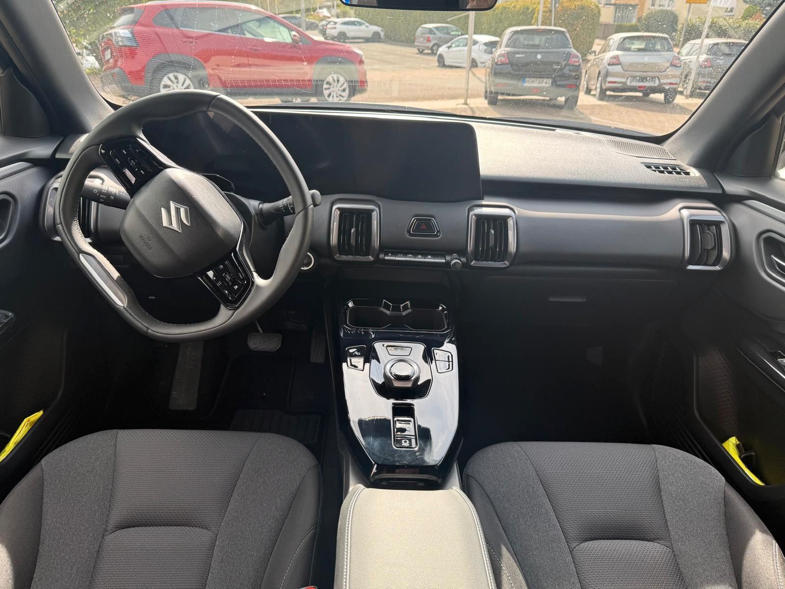 Suzuki e Vitara - Bild 5