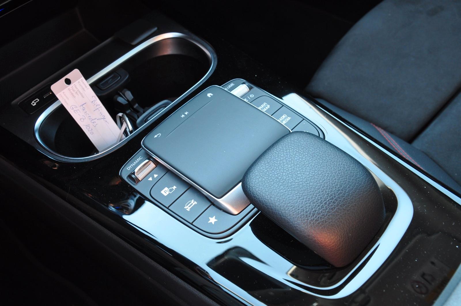Mercedes-Benz A-Class d AMG Line 7G-DCT *Navi*AHK*LED*, миниатюра 15