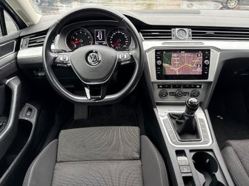 Volkswagen Passat Variant Comfortl.+Navi+Klima+Shz