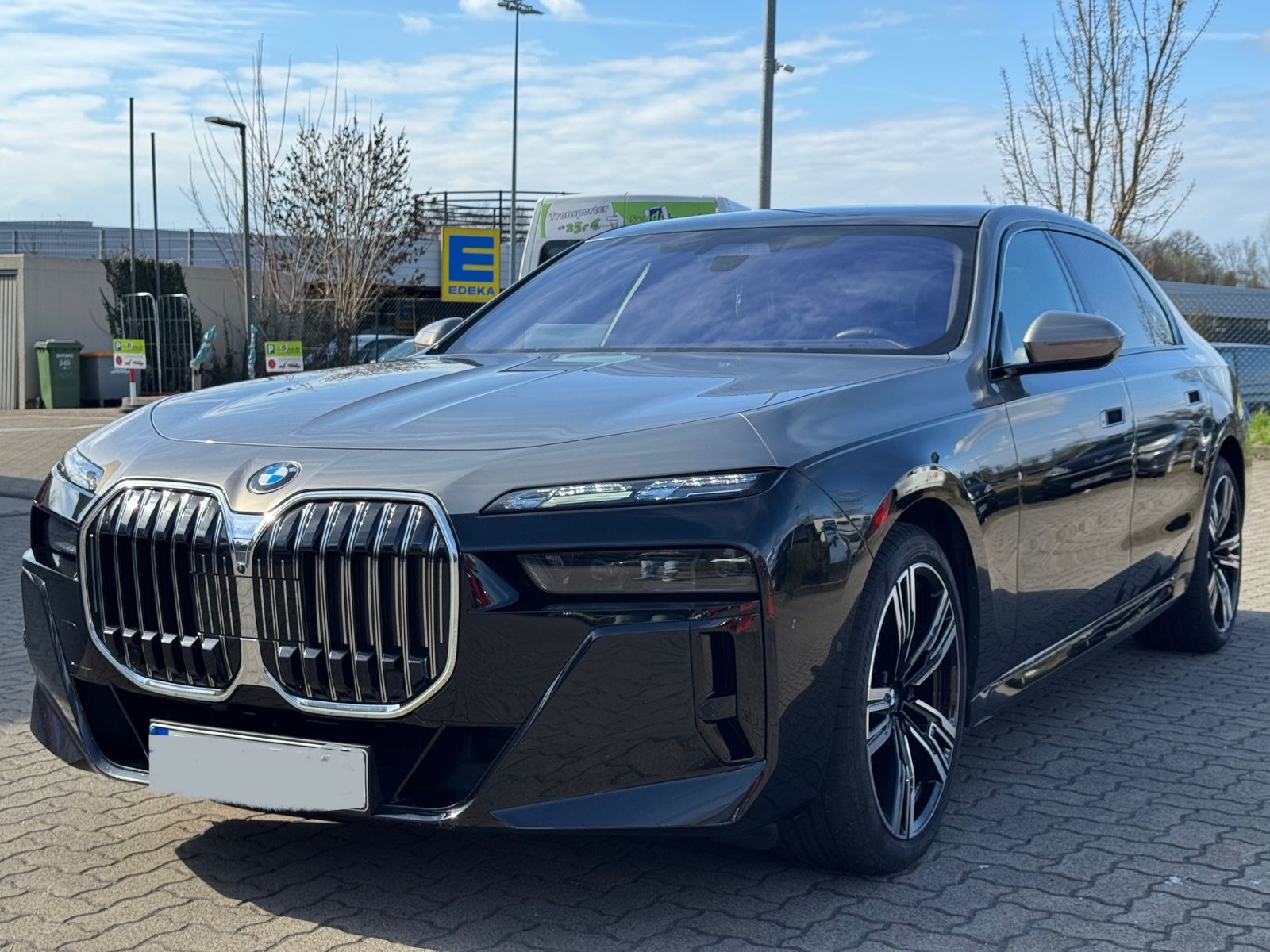 BMW 740 7 740 d xDrive M Sport/Two Tone/TV