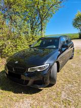 BMW M340i xDrive Touring Laser Pano AHK HK HUD Leder - BMW M340i mit Schiebedach