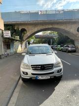 Mercedes-Benz ML 320 CDI 4MATIC - - Mercedes-Benz ML 320 in Leverkusen