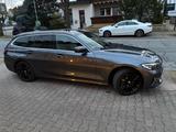 BMW 330e xDrive Touring Luxury Line HUD Garantie - BMW 330 in Karlsruhe