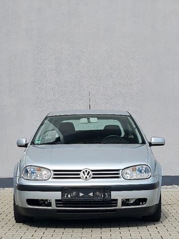 Volkswagen Golf 1.6 Edition