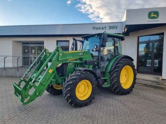 John Deere 5115M MY23 32V/16R 40