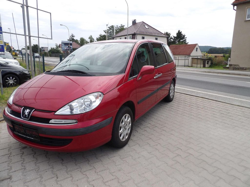 Peugeot 807