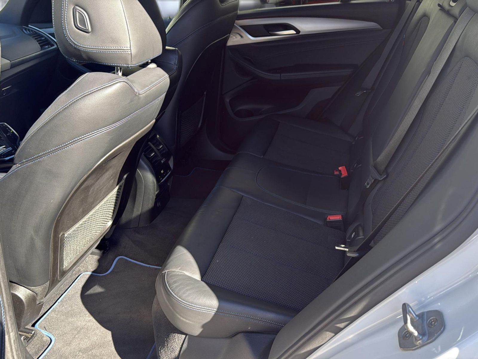 Fahrzeugabbildung BMW X3 xDrive 20 i M Sport/ Stdhz/ 1.Hand