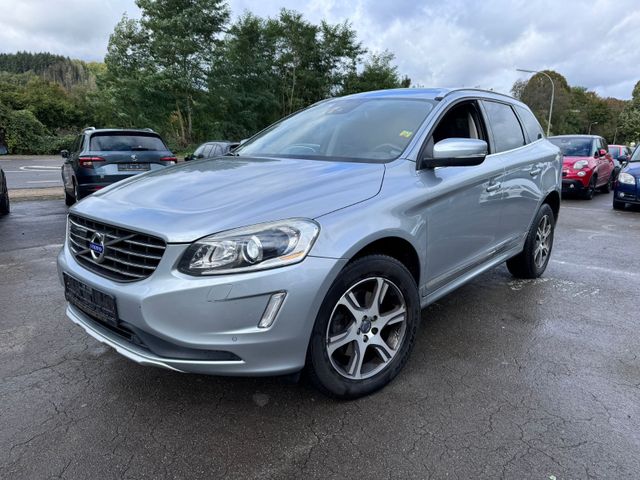 Volvo XC60 Summum AWD Panorama*Leder*Standheizung