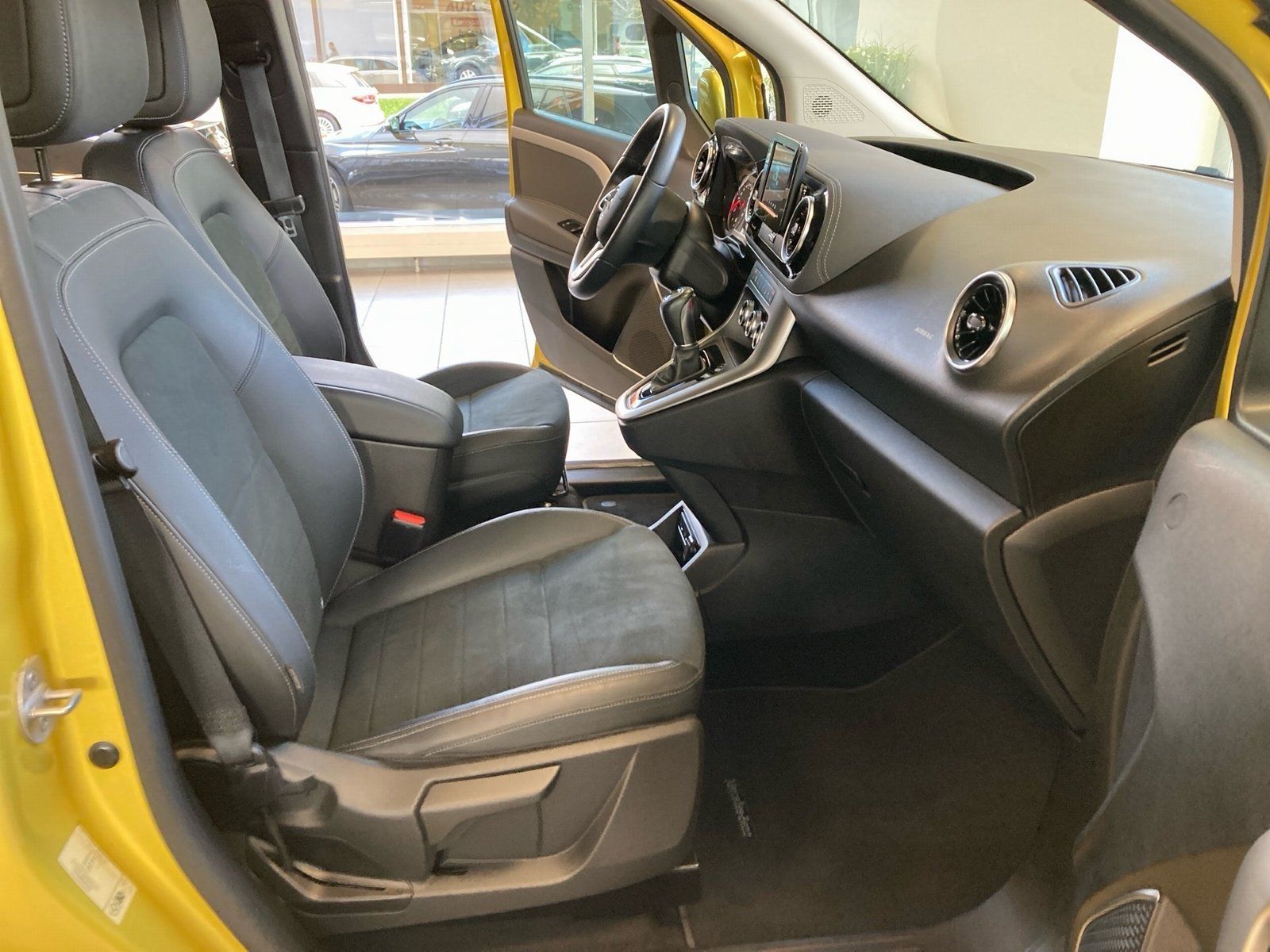 Fahrzeugabbildung Mercedes-Benz T 180 d Progressive*LED*Kamera*Totwinkel*SHZ*PDC