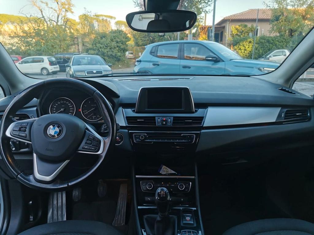 BMW 216