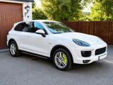 Porsche Cayenne S E-Hybrid S - Porsche Cayenne Gebrauchtwagen in Stuttgart