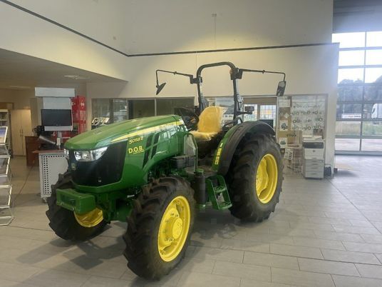 John Deere 5058E Open Station