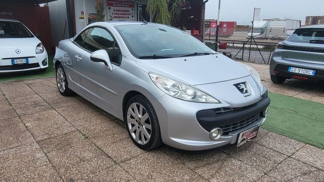 Peugeot 207 1.6 HDi 110CV CC Féline