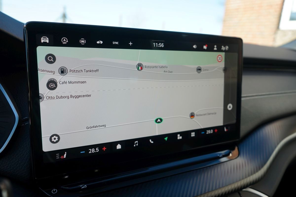 Fahrzeugabbildung SKODA Octavia Combi 1.5 TSI mHEV Sportline Exklusive