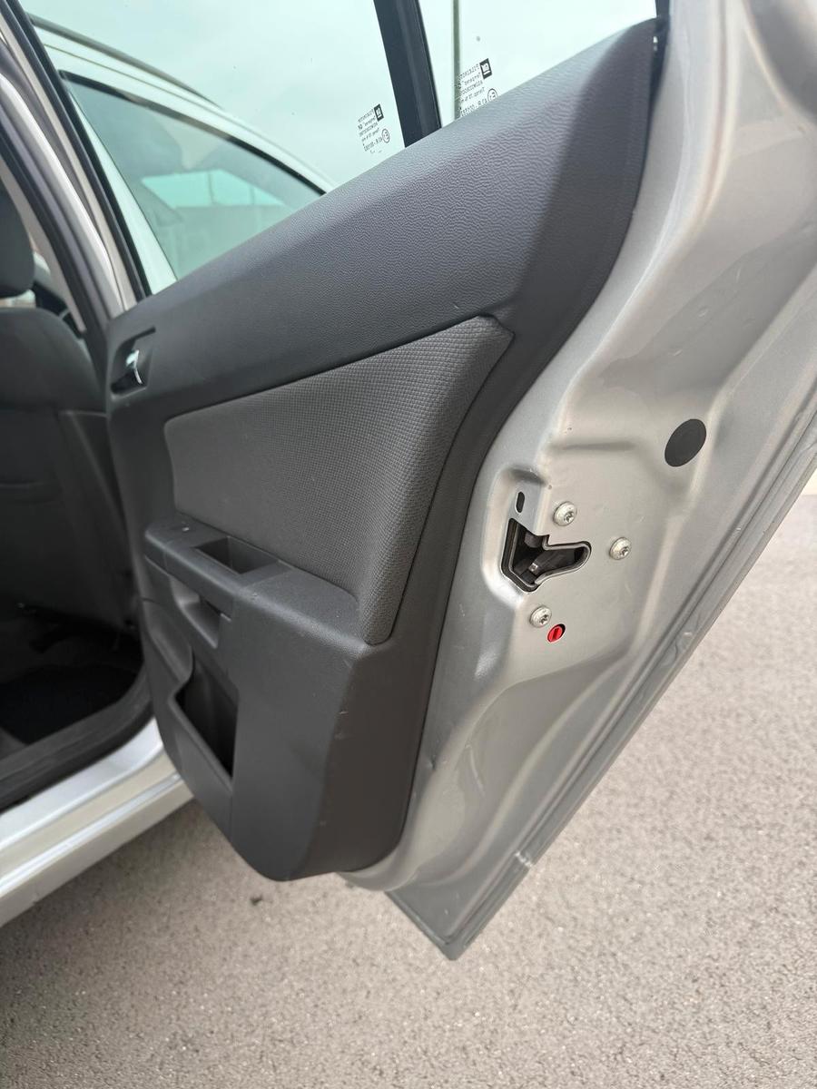Opel Astra 2007 — photo 27