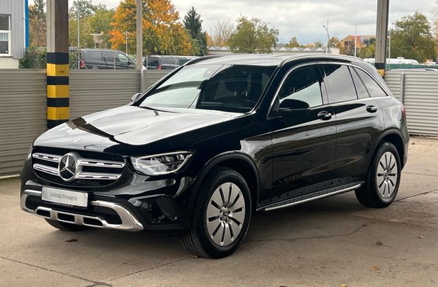 Mercedes-Benz GLC 300 d 9G-TR. 4M NAVI KAMERA WEBASTO LED AHK