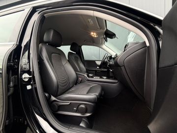 Mercedes GLB 180 - 11