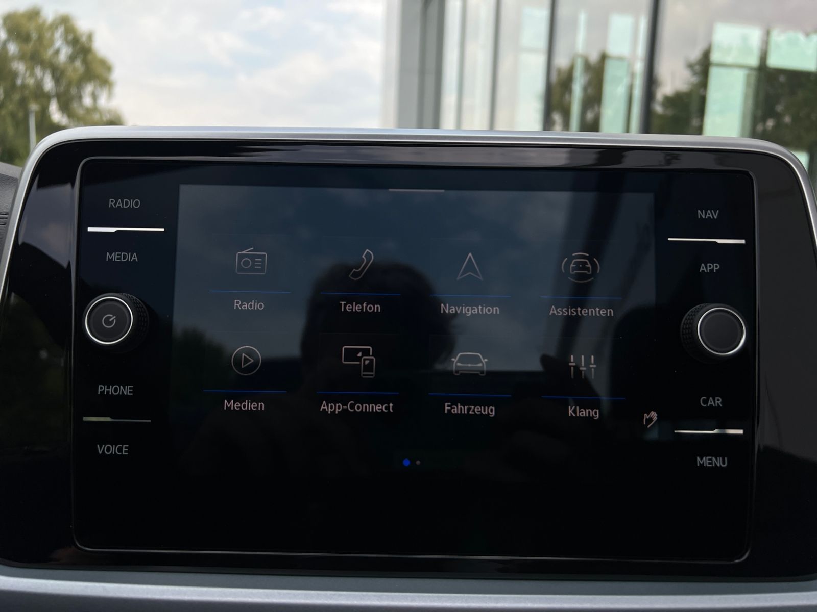 Fahrzeugabbildung Volkswagen T-Roc Cabriolet  ENERGY 1.5 TSI DSG *AHK, Navi,