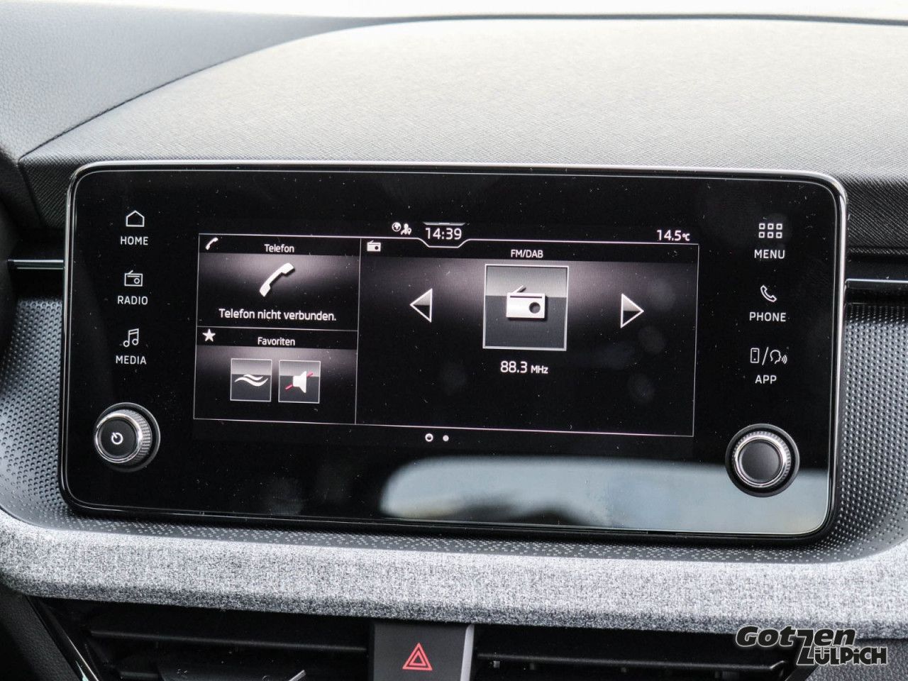 Fahrzeugabbildung SKODA Kamiq Edition 130 Jahre 1,0TSI DSG AHK PDC LED