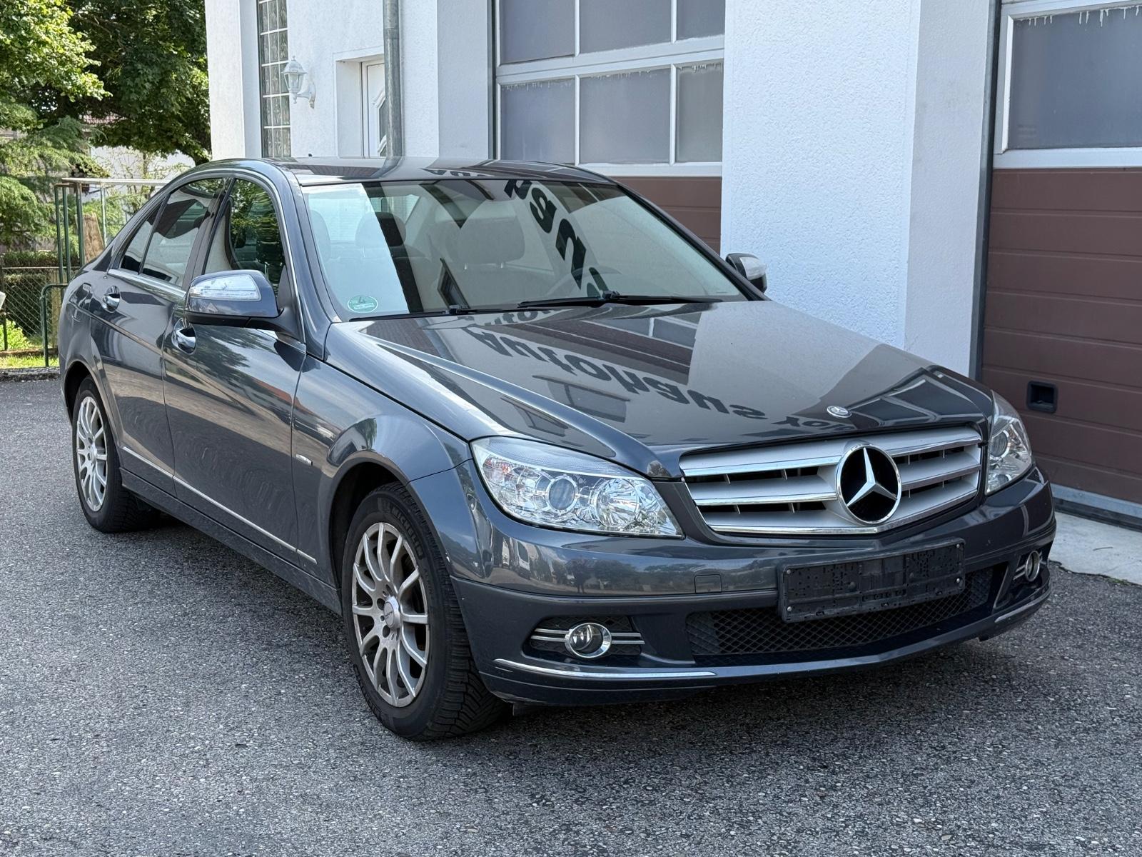 Mercedes-Benz C180 K. Lim. Avantgarde*T-Leder*Klimaautom*2.Hnd