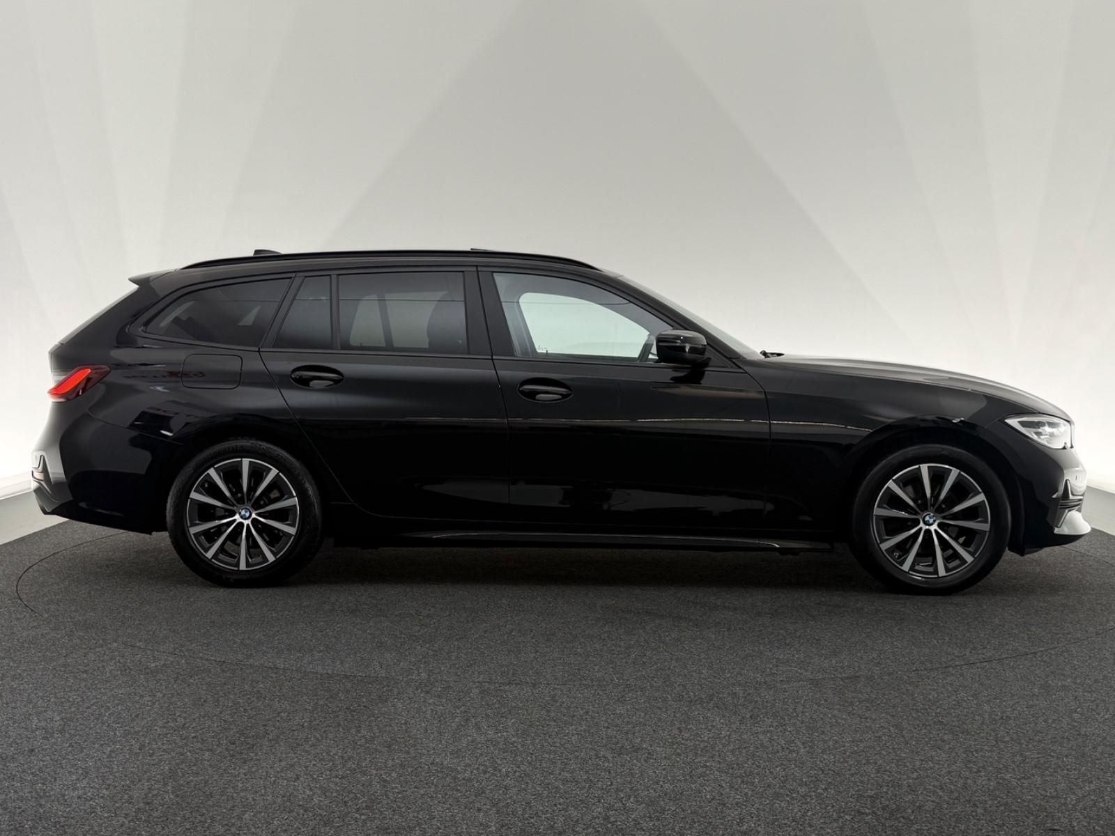 BMW 320 i Touring*ADVANTAGE*LED-STHZ-HiFi-LHZ-PANO, миниатюра 8