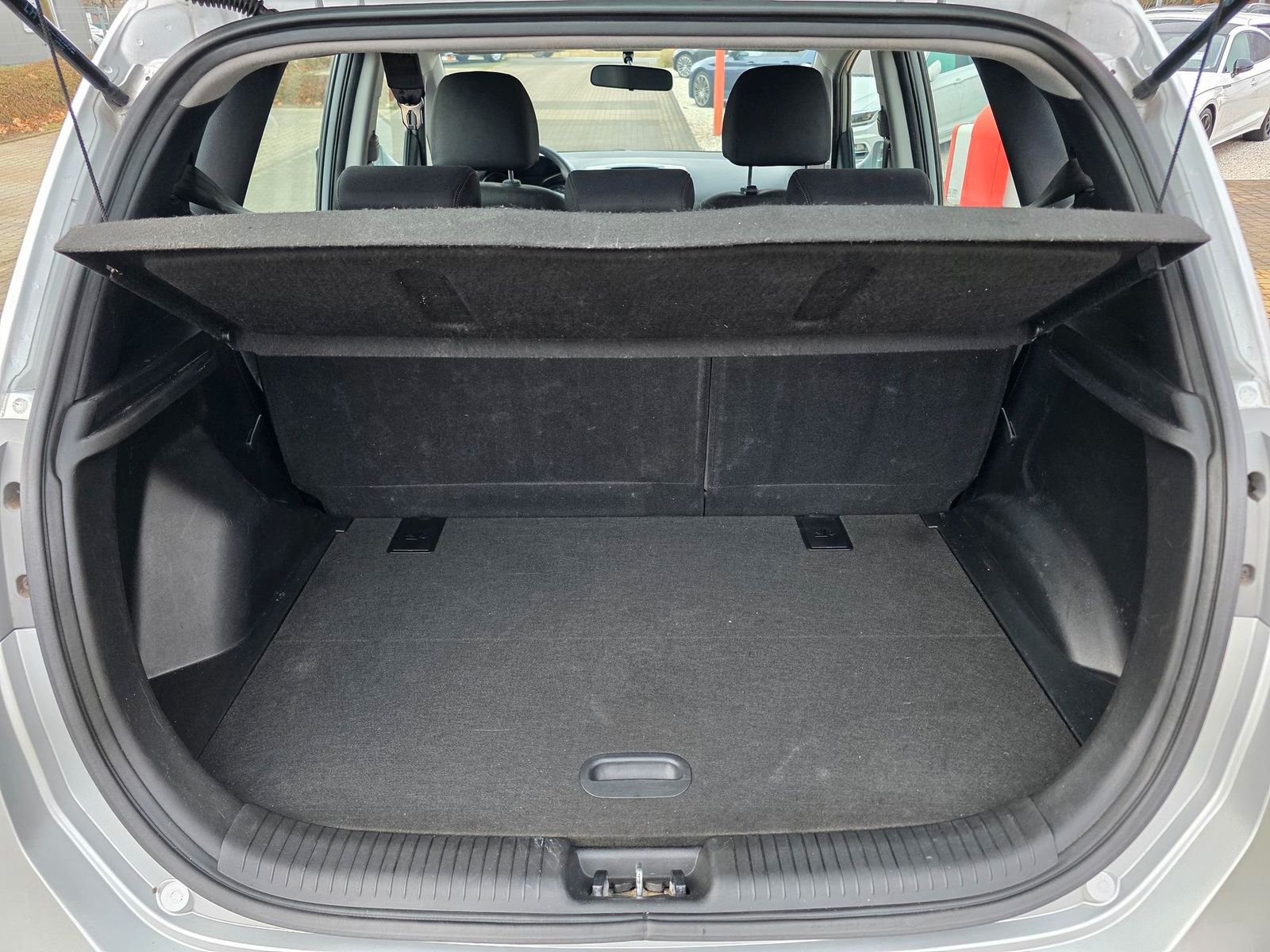 Fahrzeugabbildung Hyundai ix20 1.4/Klima/Ahk/guter Zustand