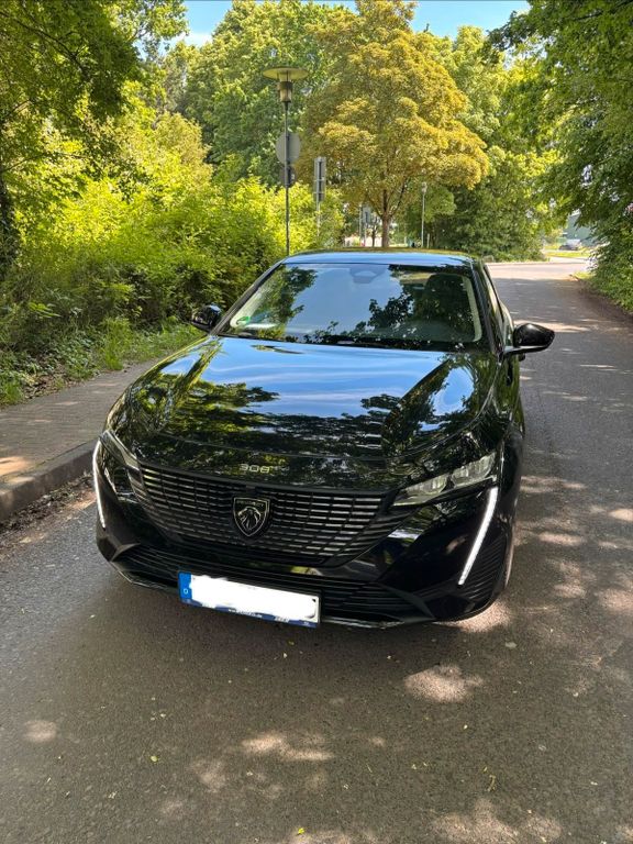 Image of Peugeot e-308