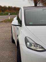 Tesla Model Y Performance Dual Motor AWD,  8 Fach, AHK - Tesla Model Y: Performance