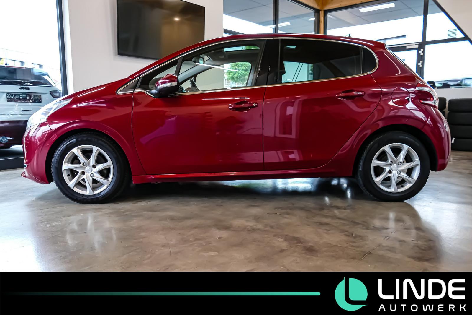Peugeot 208 Active |KLIMA|PANO.|SHZ|15 ALU