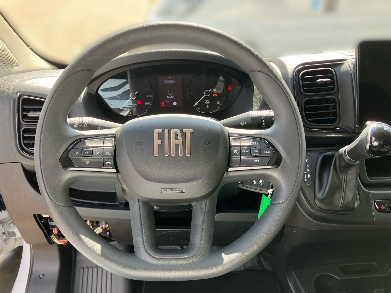 Fahrzeugabbildung Fiat Ducato Maxi L3H2 Kastenwagen 140 AT8