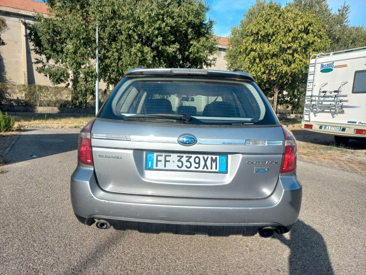 Subaru Legacy 2009 — rear view