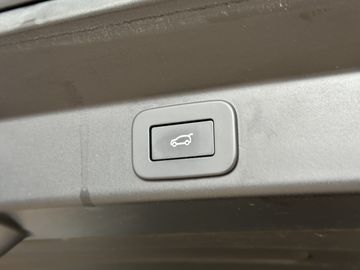 Land-Rover Range Rover Sport - 8