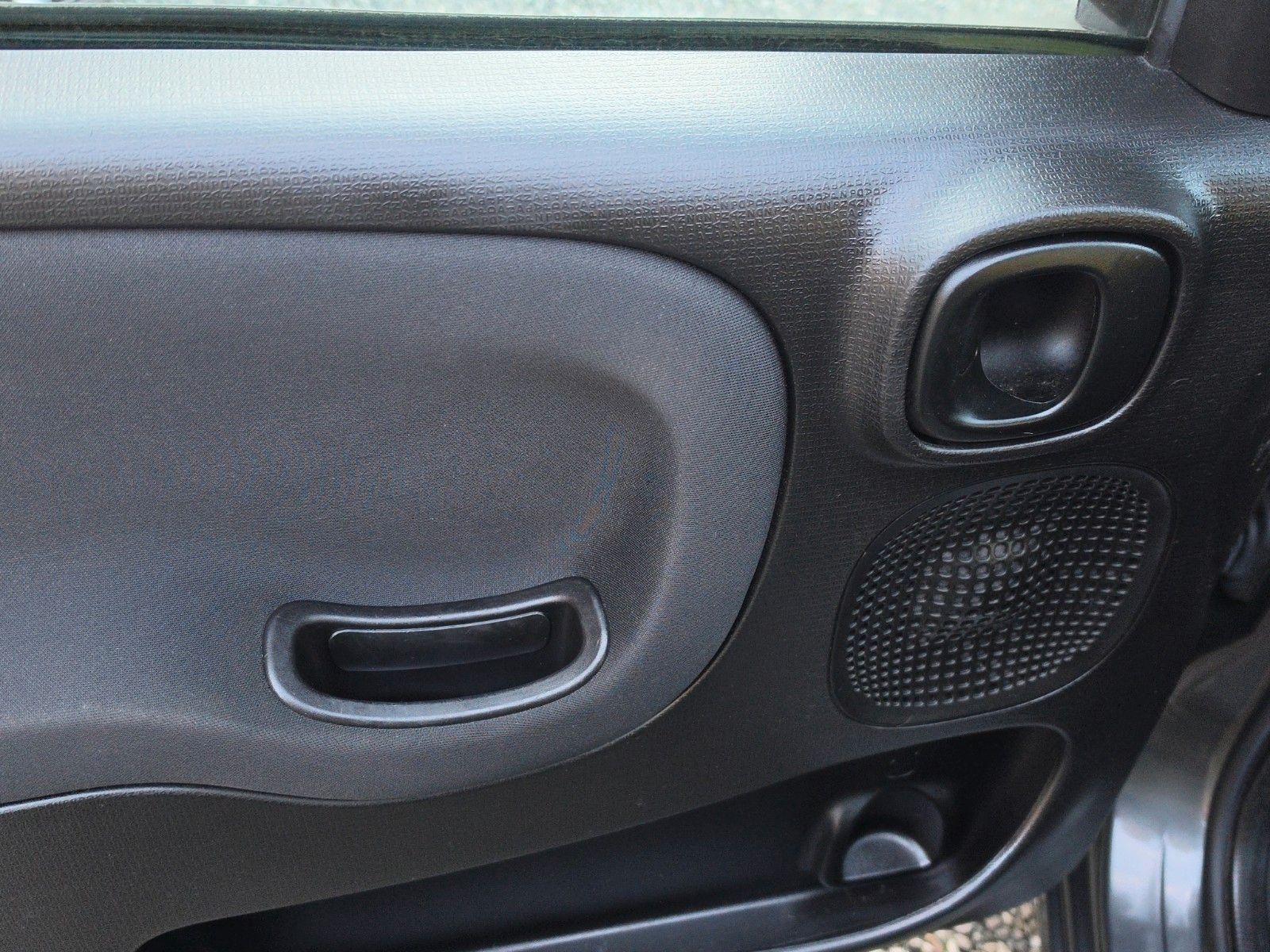 Fahrzeugabbildung Fiat Panda Easy AUS 1.HAND TÜV SERVICE NEU WENIG KM