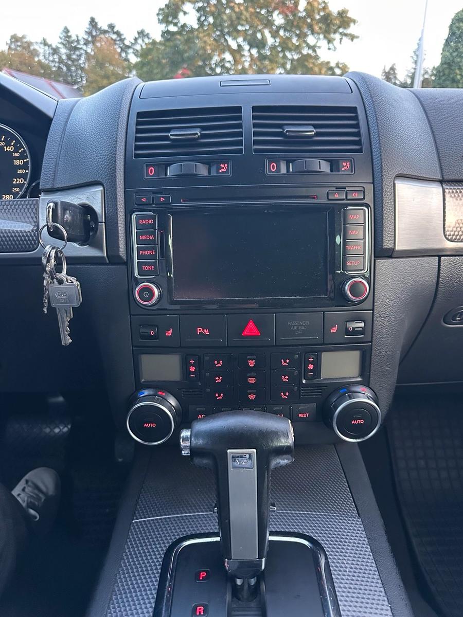 Volkswagen Touareg 2008 — photo 5