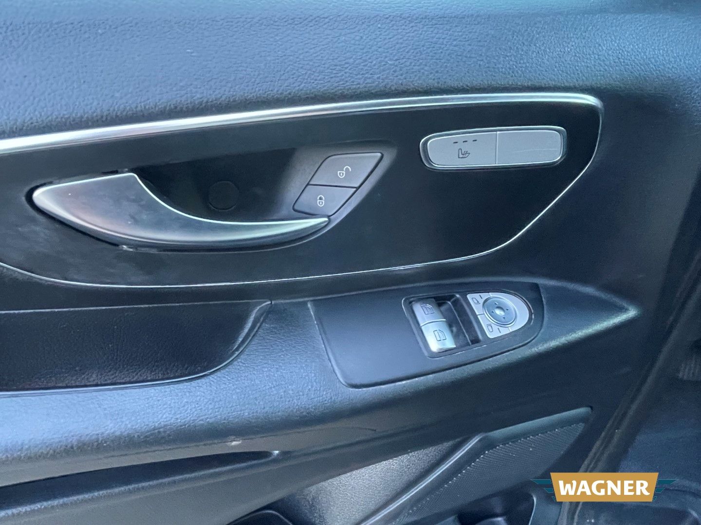 Fahrzeugabbildung Mercedes-Benz Vito Mixto 119 CDI 4x4 Sitzheizung