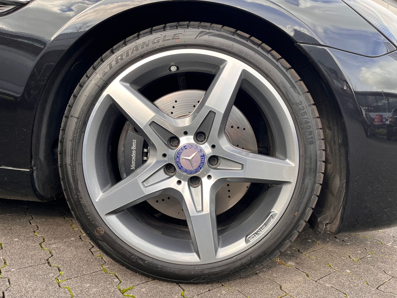 Fahrzeugabbildung Mercedes-Benz SLC 300 AMG-LINE KLIMA LED NAVI ALU AIRSCRAF