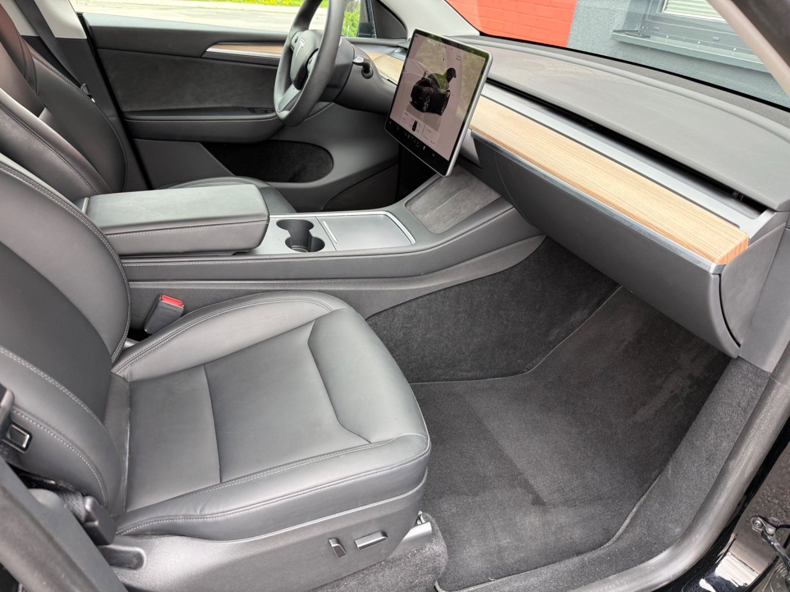 Tesla Model Y SR RWD | 8FACH| Neu TüV | Garantie Tesla foto 13