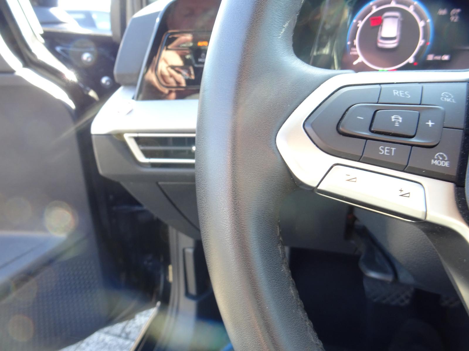 Volkswagen Golf VIII Lim. Life 1.5 eTSI LED Navi PDC Temp., миниатюра 14